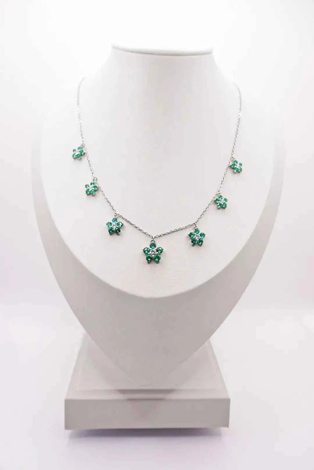 Kew Emerald Flower Chain Necklace