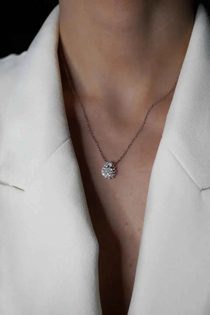Illusione Drop Necklace