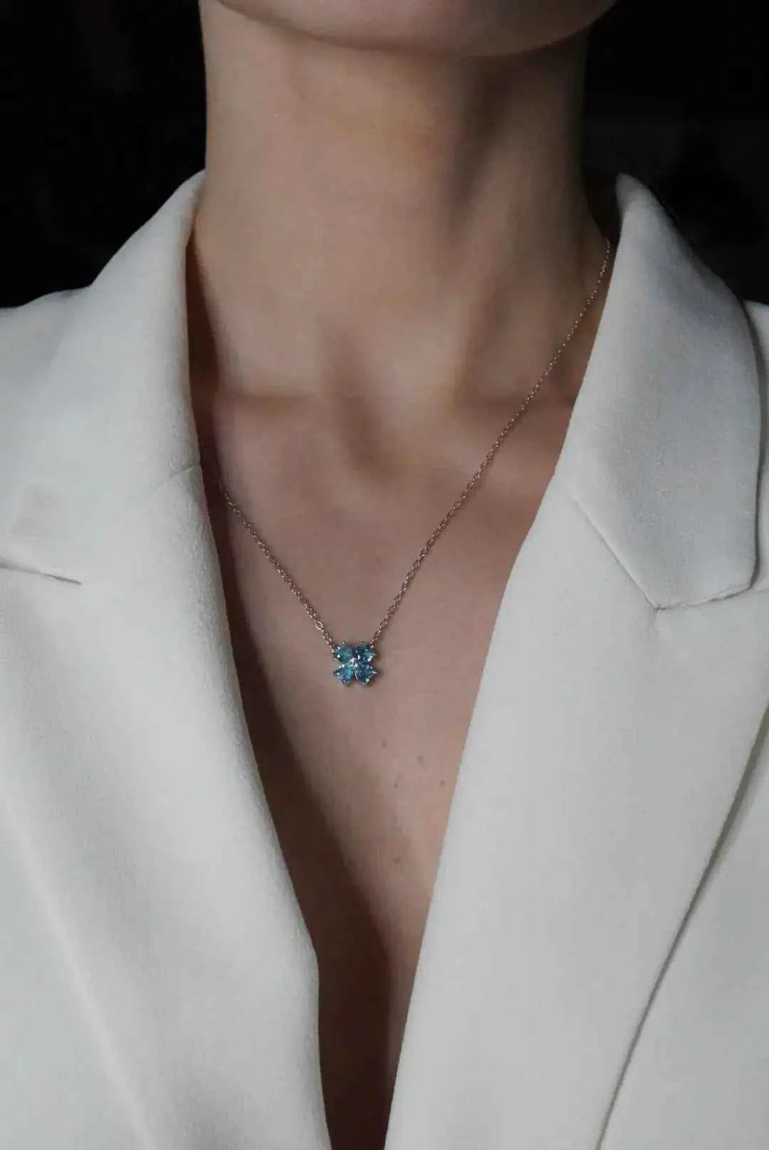 Alboni Clover Aquamarine Necklace