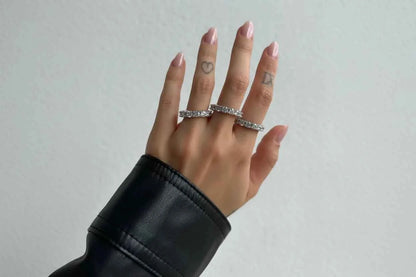 Anne Pavé Band 4mm