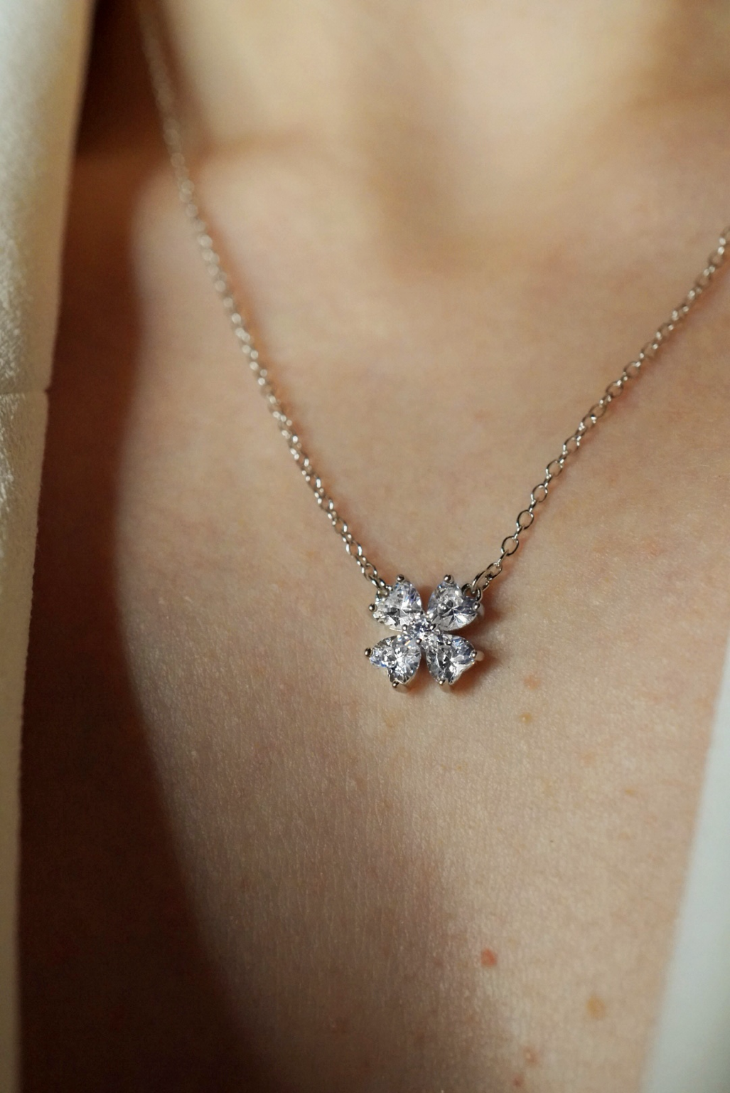 Albion Clover Crystal Necklace - Rubielle London