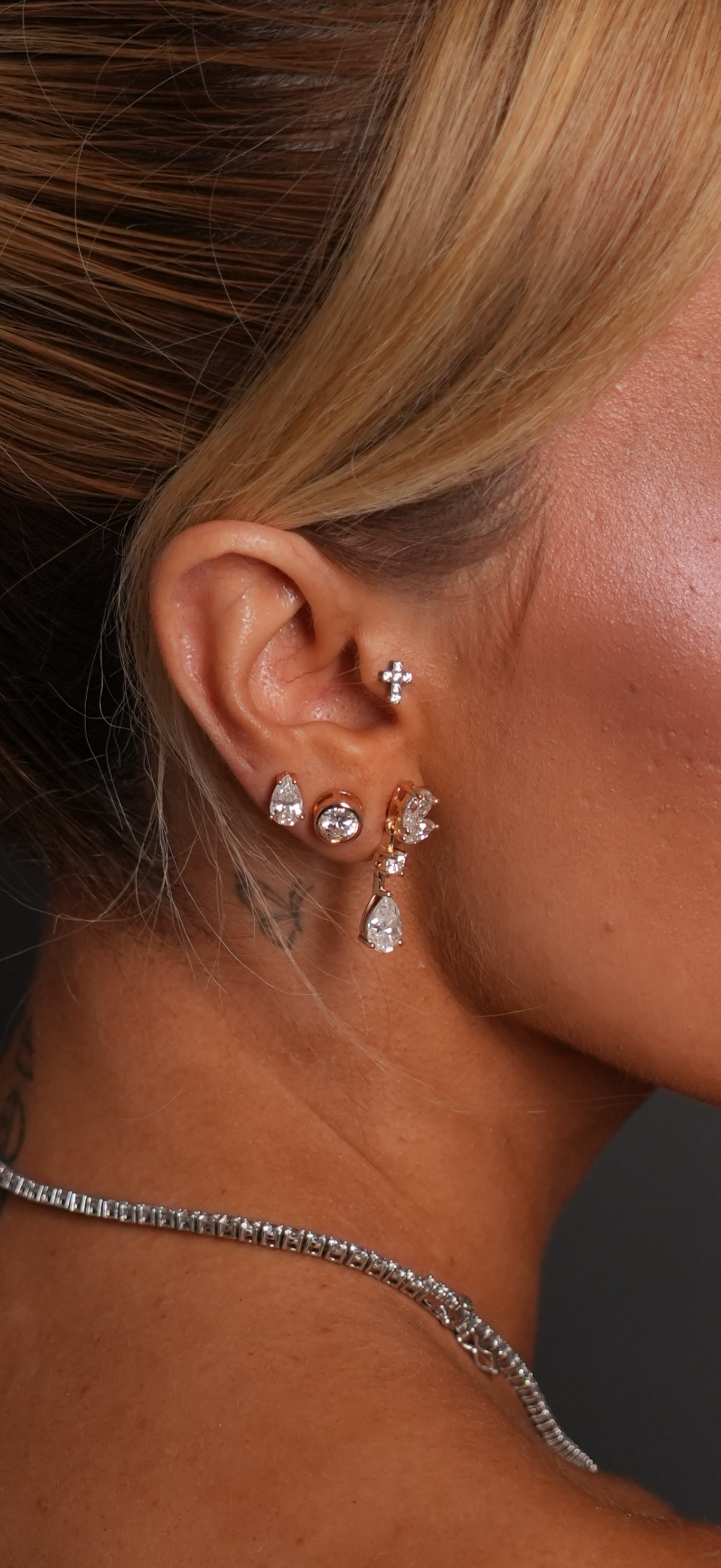 Kensington Pear Moissanite Studs - Rubielle London
