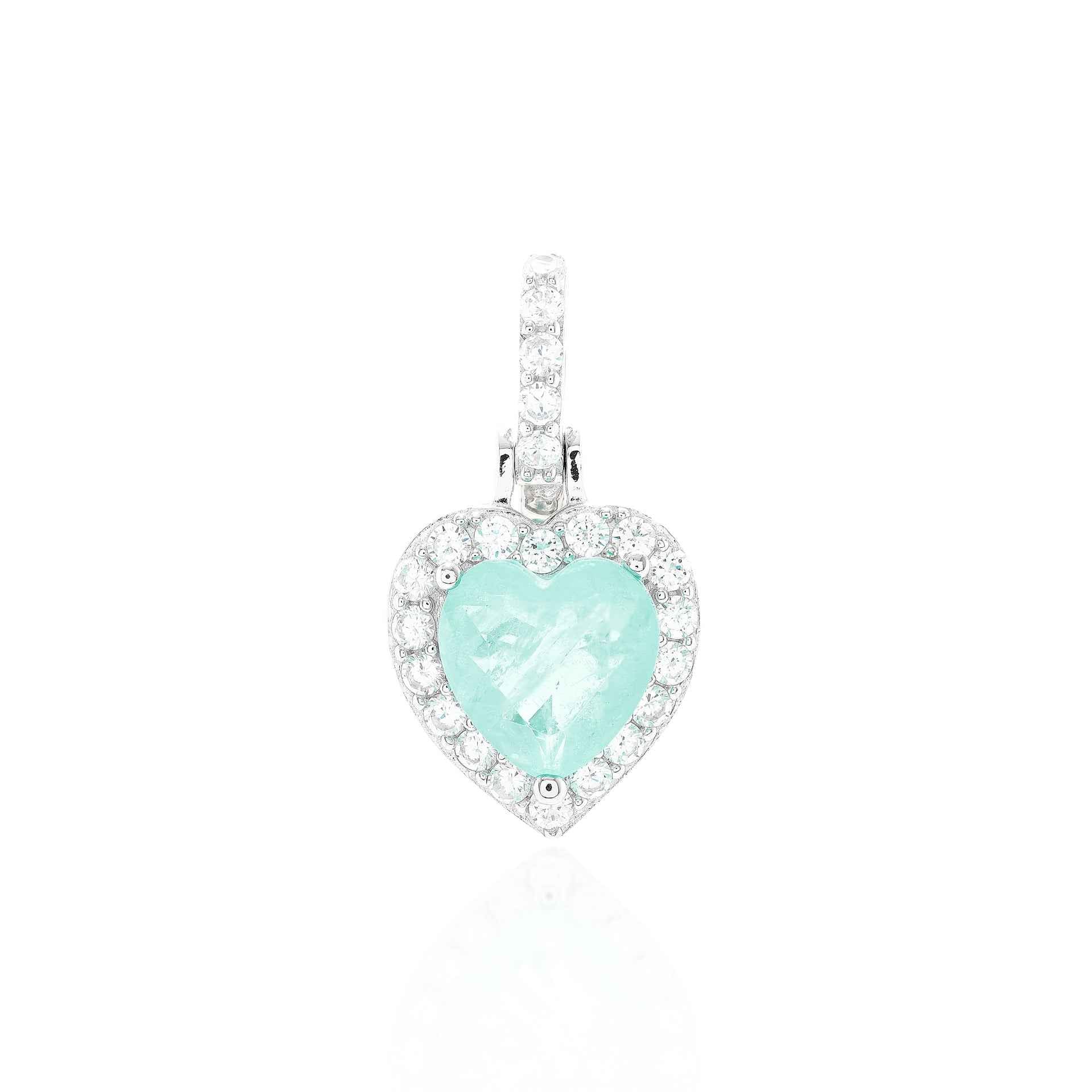 The Belgravia Colombian Emerald Heart Pendant | Lab Grown